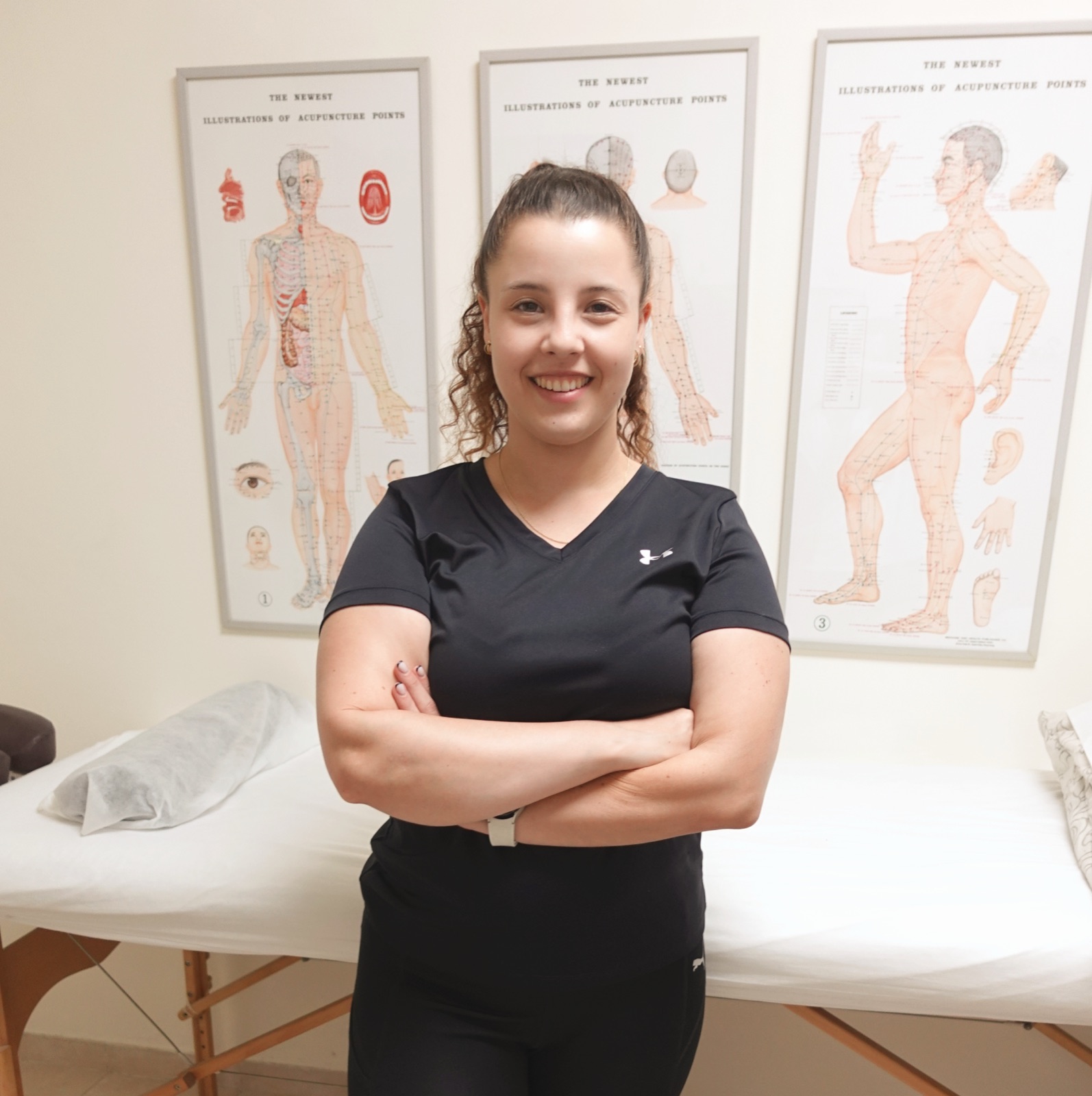 Back and neck pain – what you should know (with physiotherapist Zohar)